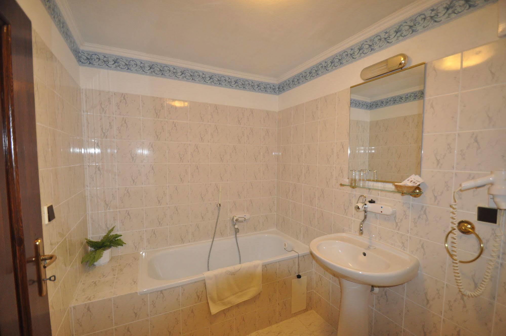 Garni -Hotel Barbakan Levoča Esterno foto