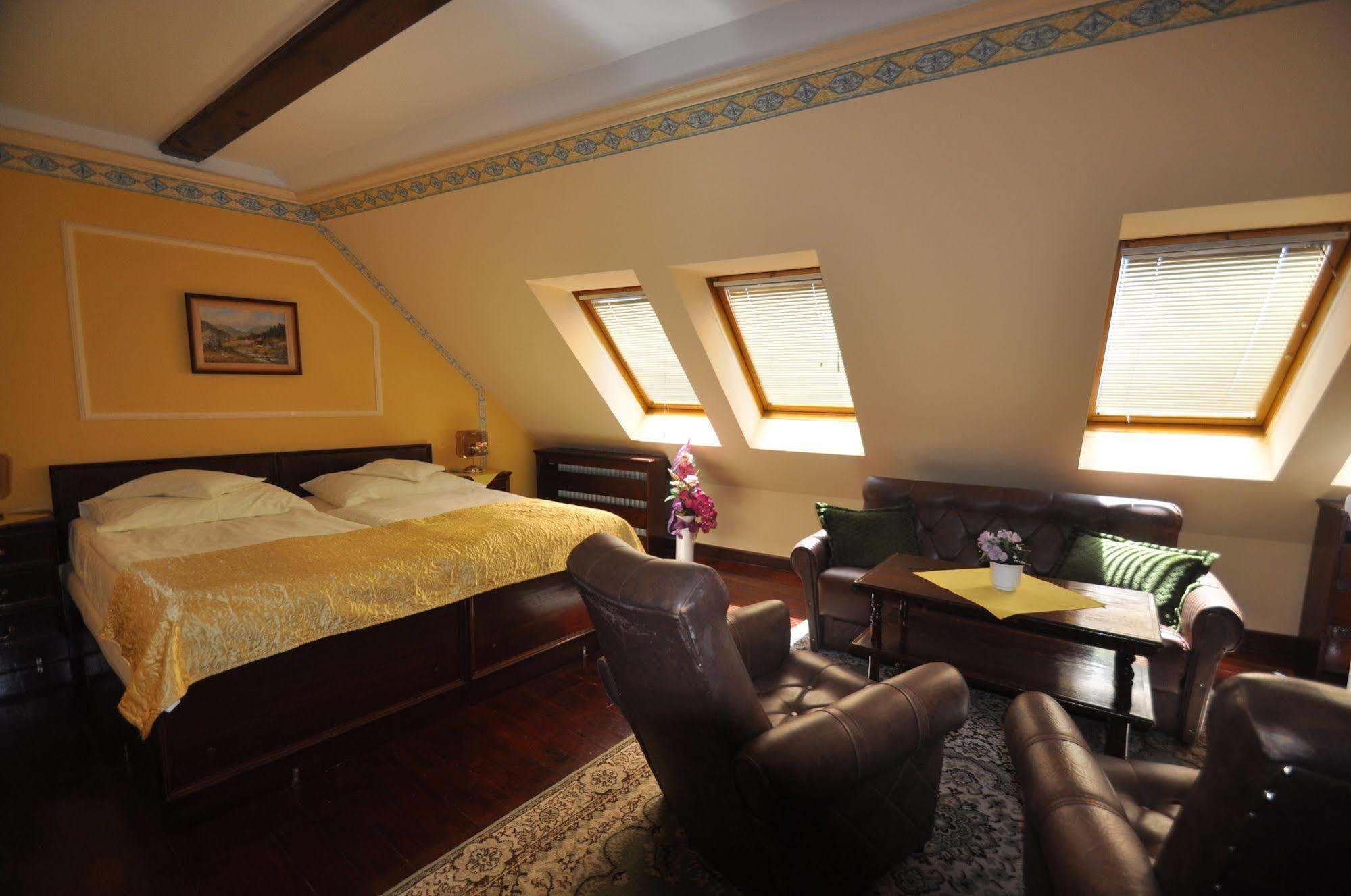 Garni -Hotel Barbakan Levoča Esterno foto