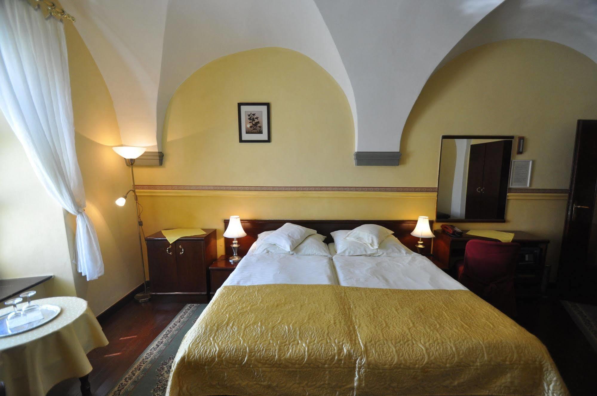 Garni -Hotel Barbakan Levoča Esterno foto